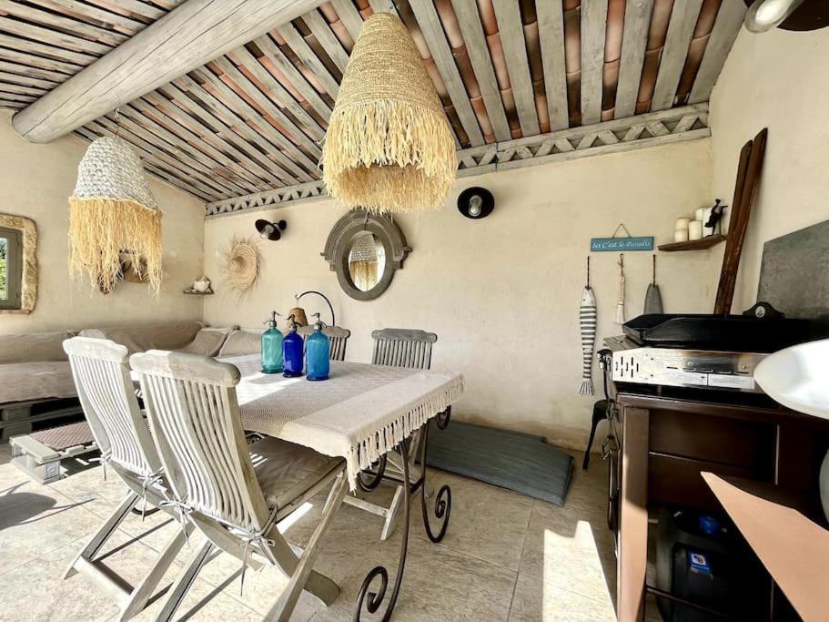 Appartement Dans Mas Provencal Grans エクステリア 写真
